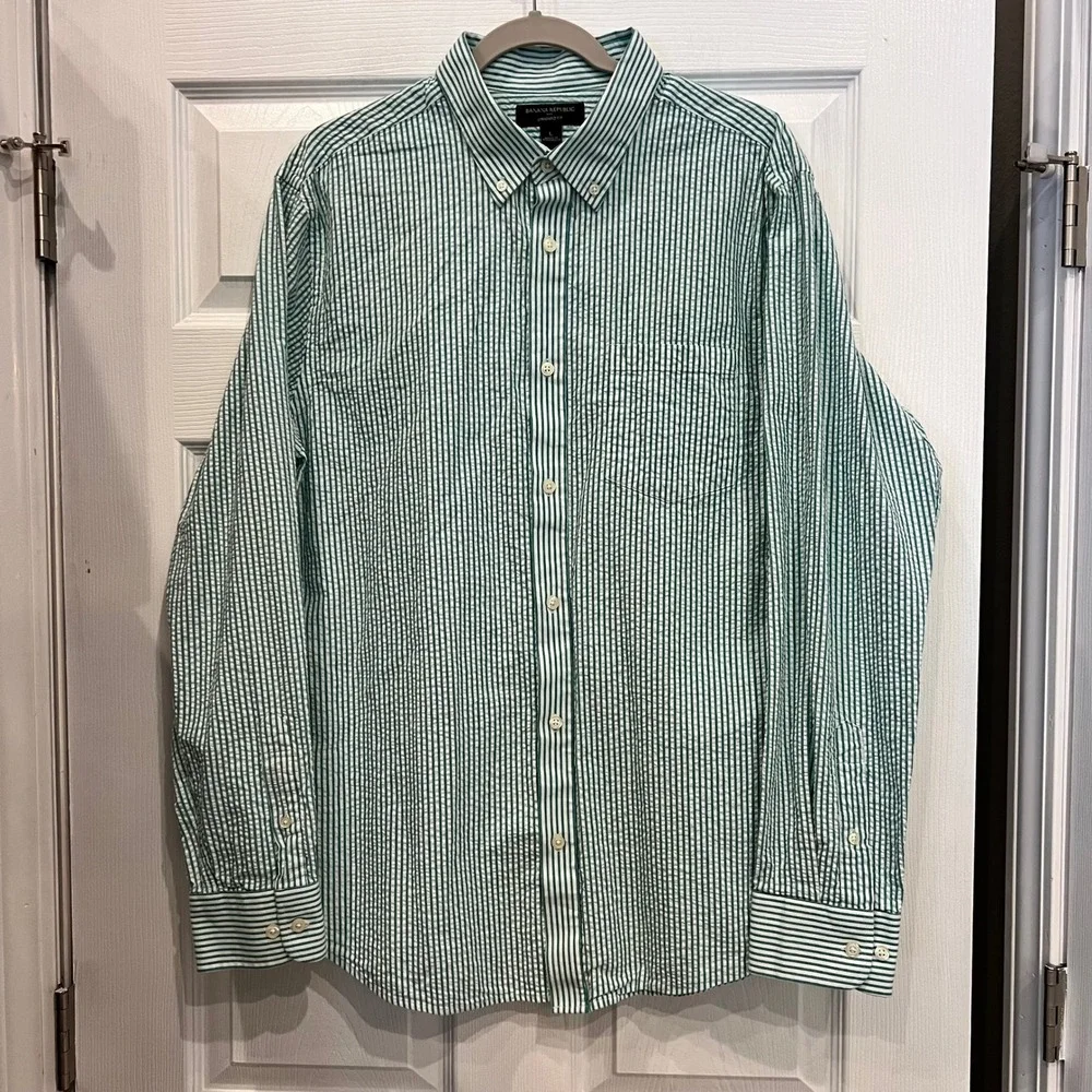 Banana Republic Button Down Shirt Cotton Seersucker Green White Striped Preppy L